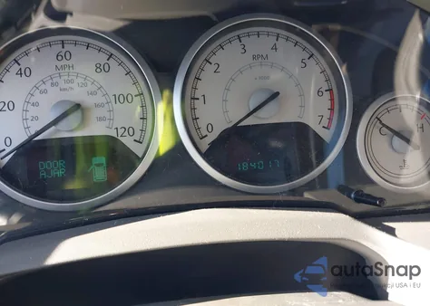 2010 Chrysler Town & Country Limited from USA, damaged, VIN 2A4RR6DX3AR133330